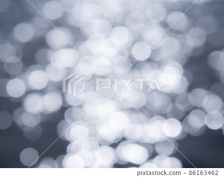 The brilliance of the out-of-focus water surface The brilliance of the out-of-focus water surface 86163462