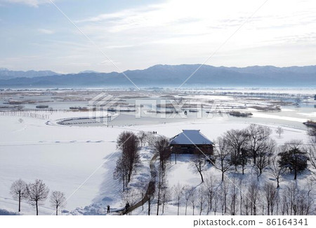 Fukushimagata on a sunny day in January Fukushimagata on a sunny day in January 86164341