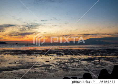 有明海美麗日落的煙草島 有明海美麗日落的煙草島 86165711