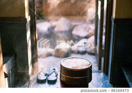 Bathtub and guest room open-air bath (morning bath) 10 86168473