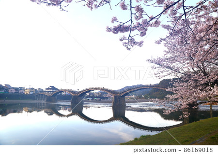 Kintai Bridge 86169018
