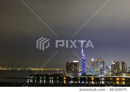Beautiful night view of Fukuoka Night Fukuoka Tower Beautiful night view of Fukuoka Night Fukuoka Tower 86169075