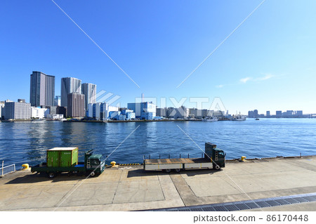 Scenery of Sumida River, Tokyo (near the mouth of the river, 2021) 86170448