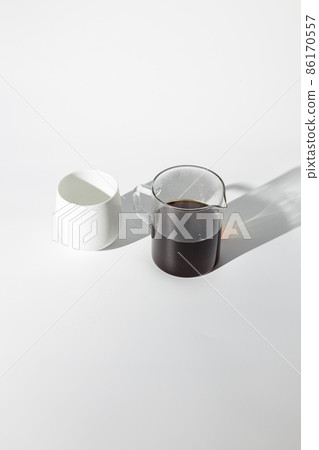 Drink making from roasted and ground beans 86170557