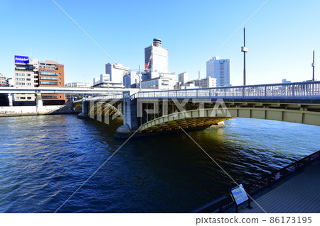 In 2021, the scenery of the Sumida River in Tokyo In 2021, the scenery of the Sumida River in Tokyo 86173195
