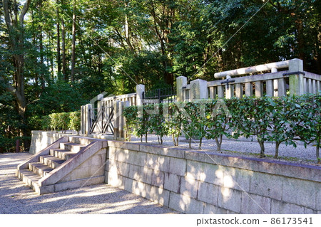 片岡天皇陵 / 高麗天皇陵（奈良縣北角城郡王子町） 86173541