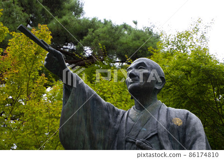 上杉高山雕像 86174810