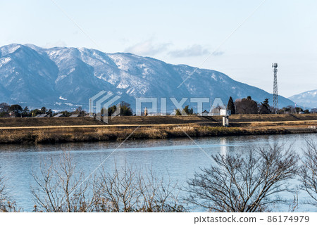 《Gifu Prefecture》 Nagara River scenery Yoro Mountains 《Gifu Prefecture》 Nagara River scenery Yoro Mountains 86174979