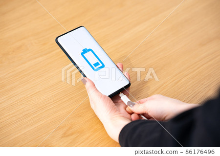 智能手機電池充電 智能手機電池充電 86176496