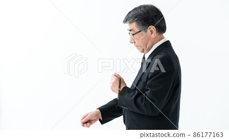 老人葬喪合掌 86177163