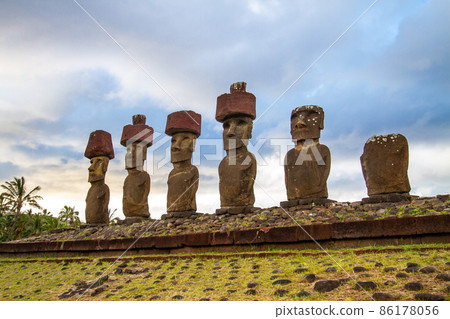Moai at Ahu Tongariki, Easter island, Chile. 86178056