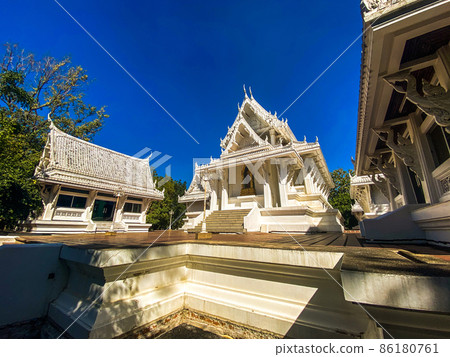 Wat Luang Pho Sot Thammakayaram in Ratchaburi, Thailand 86180761