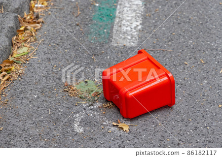 Red Box Street Red Box Street 86182117