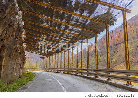 Rock Fall Road Protection Rock Fall Road Protection 86182118
