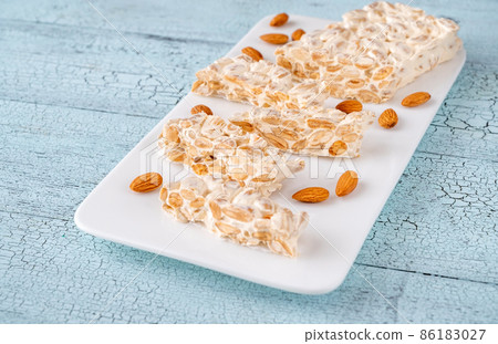 Turron - European nougat confection Turron - European nougat confection 86183027