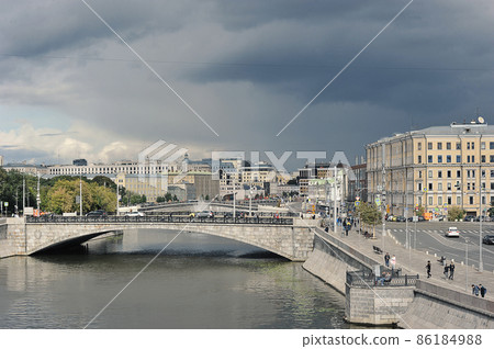 view of the Small Stone Bridge and the Moscow River in Moscow view of the Small Stone Bridge and the Moscow River in Moscow 86184988