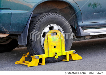 Wheel clamp 86185624