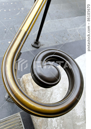 Handrail spiral 86185670