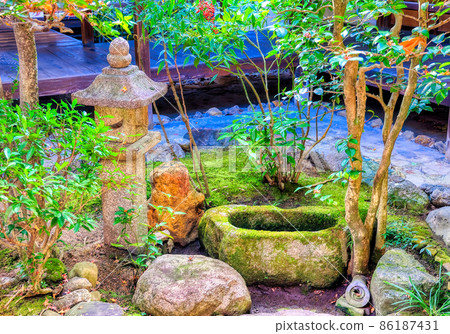 京都本方寺庭園的長頭町 京都本方寺庭園的長頭町 86187431