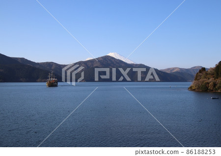 Hakone Ashinoko and Mt. Fuji Hakone Ashinoko and Mt. Fuji 86188253