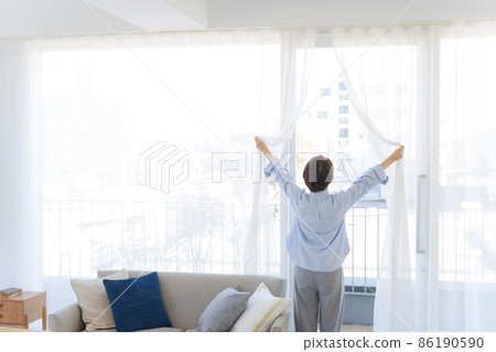Morning awakening curtain female 86190590
