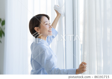 Morning awakening curtain female 86191715