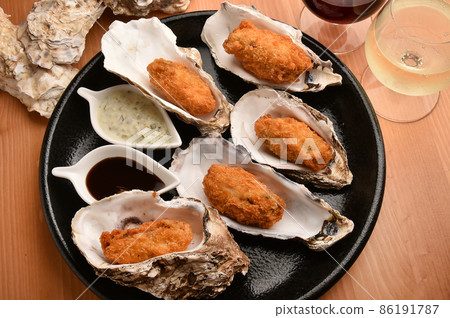 Deep fried oysters  86191787