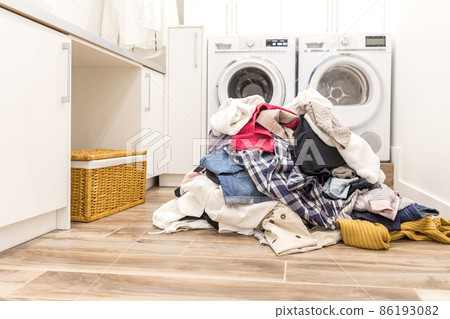 Dirty clothes Dirty clothes 86193082