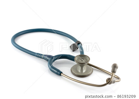 stethoscope isolated 86193209