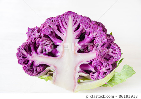 紫花椰菜橫切面 紫花椰菜橫切面 86193918