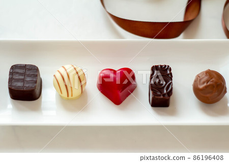 Valentine's image of chocolate 86196408