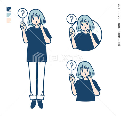一位穿著大號 T 恤的女士拿出一個問號面板的插圖 86200576