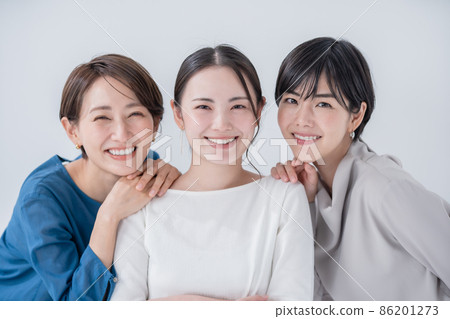 女商人肖像 3 人微笑 女商人肖像 3 人微笑 86201273