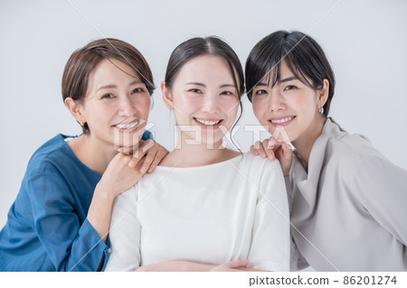 女商人肖像 3 人微笑 女商人肖像 3 人微笑 86201274