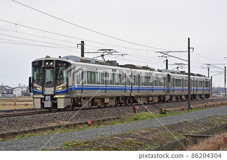 Hokuriku Main Line Kaga-Kasama-Mikawa 521 series J03 organization (Kanazawa) 86204304