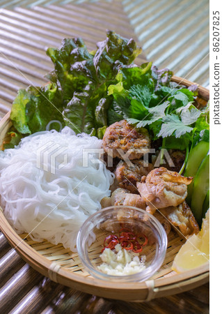 Vietnamese food ~ Bun cha ~ 86207825
