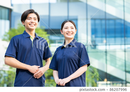 年輕的護理人員拍攝合作“LINK FOREST” 86207996
