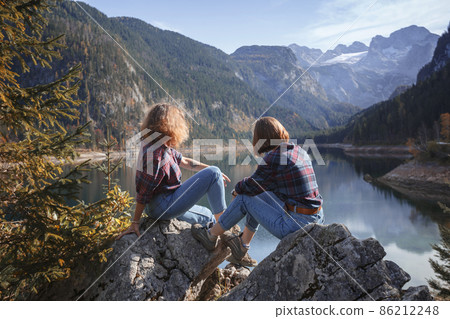 Two happy girls 86212248