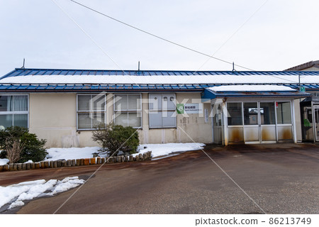 JR Higashi-Kashiwazaki Station (Kashiwazaki City, Niigata Prefecture) 86213749