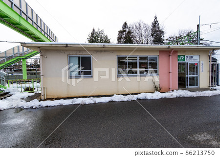 JR Ibarame Station (Kashiwazaki City, Niigata Prefecture) 86213750