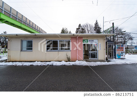 JR Ibarame Station (Kashiwazaki City, Niigata Prefecture) 86213751