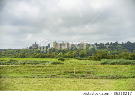 Overcast view of the Arundel Castle and St Philip Howard Church 86218217