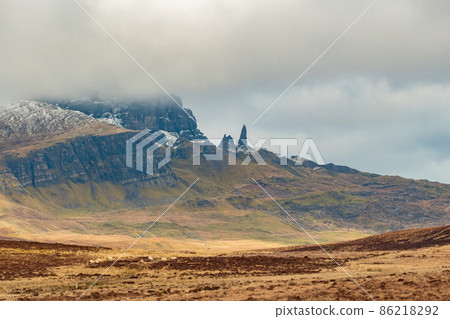 Sunny view of the old Man of Storr 86218292