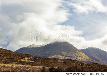 Overcast view of rural landscape 86219187