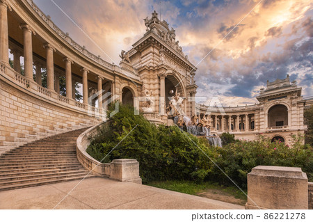 Sunset over Palais Longchamp in Marseille, France. One of the most impressive monument in the city. 86221278