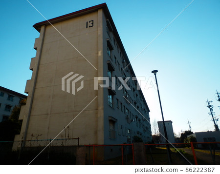 Apartment complex Apartment complex 86222387