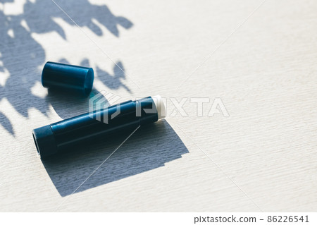Lip balm image material for medicated lips 86226541