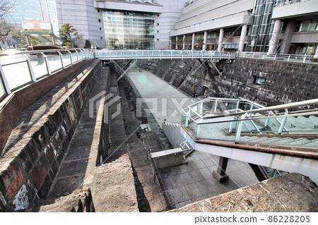 Dockyard Garden 86228205