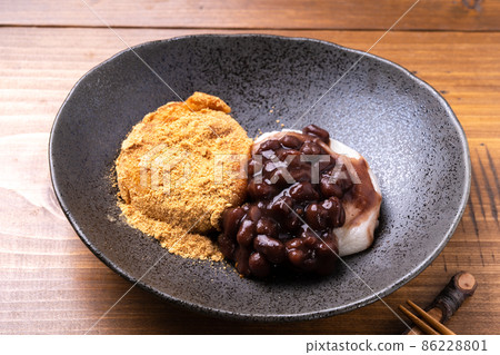 Kinako年糕和anko mochi 86228801