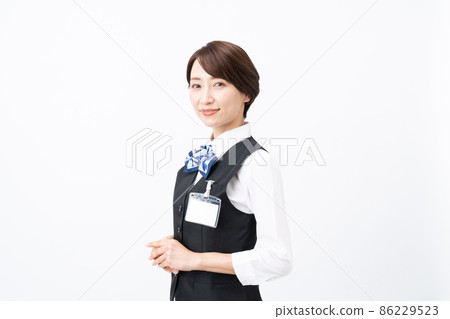 接待處的中間女人，背心，圍巾（白色背景） 86229523